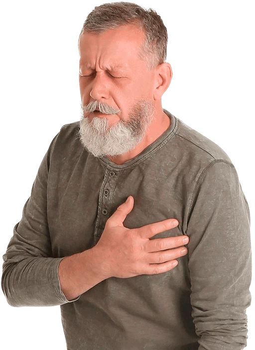 Starija osoba sa bolom u grudima zbog visokog pritiska